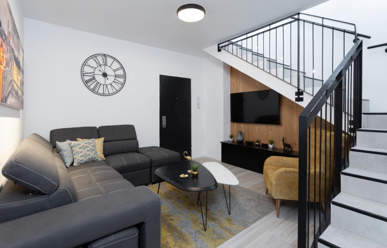 Spacious 3Br Penthouse With Jacuzzi On Rosthchild By Holyguest テル・アビブ エクステリア 写真